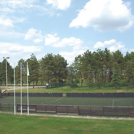 Holiday Park Cfk Vrbas Esterno foto