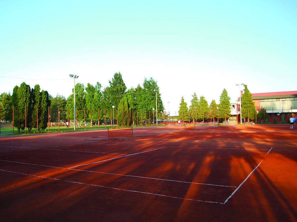 Holiday Park Cfk Vrbas Esterno foto
